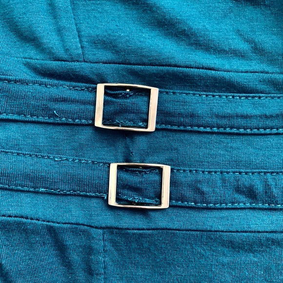Le Chateau Turquoise Scoop Neck Belt Top Size XXS - Picture 3 of 6